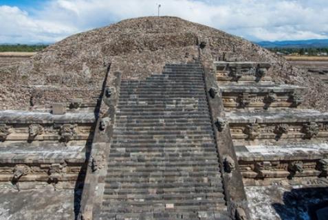 英足总杯半,决赛对阵出,曼城伯恩茅,广州赛马会,赛程安排,赛果查询,马匹资料,赛事动态